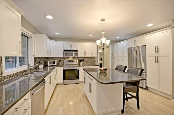 Salt Spring, BC V8K 1H8,178 Elizabeth Dr