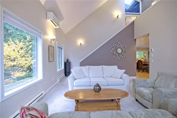 Salt Spring, BC V8K 1H8,178 Elizabeth Dr