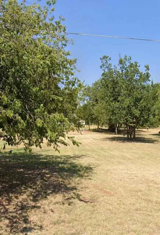 709 N Grand Avenue, Olney, TX 76374