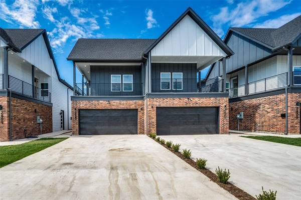 2423 Merlin Street,  Dallas,  TX 75215