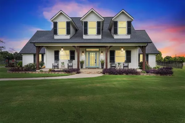 13101 Willow Tree Court, Fort Worth, TX 76052