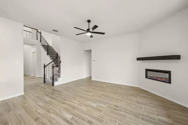 Joshua, TX 76058,7708 Gatevine Avenue