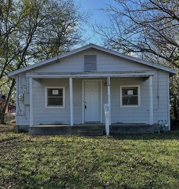 311 Elmo Street, Cleburne, TX 76031