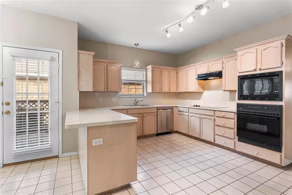 Arlington, TX 76015,2881 Inniswood Circle