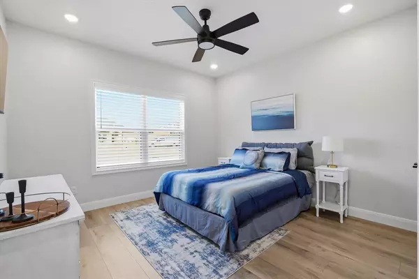 Canton, TX 75103,1825 Meadowview