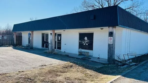 Howe, TX 75459,102 S Collins