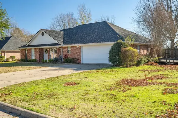 Commerce, TX 75428,1311 Tiffany Lane