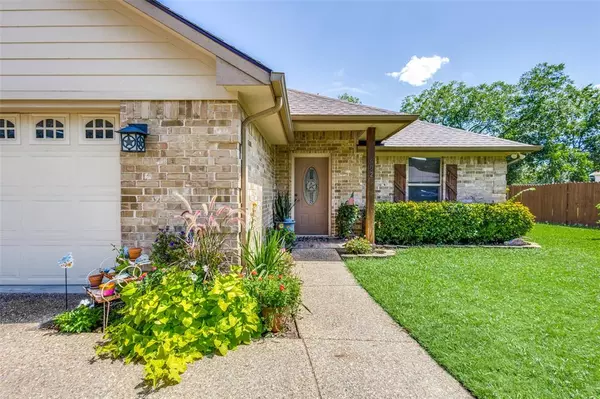 Tioga, TX 76271,402 E Main Street