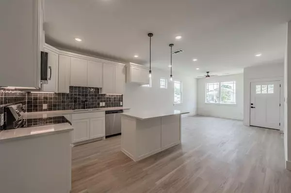 Fort Worth, TX 76104,1402 Driess Street