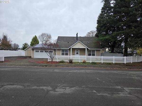 1730 NE 12TH AVE, Hillsboro, OR 97124