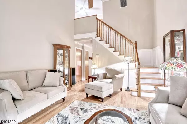 Waldwick Boro, NJ 07463,16-3 Tamaron Dr