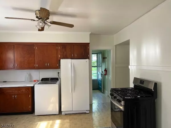 Summit City, NJ 07901,12 John St