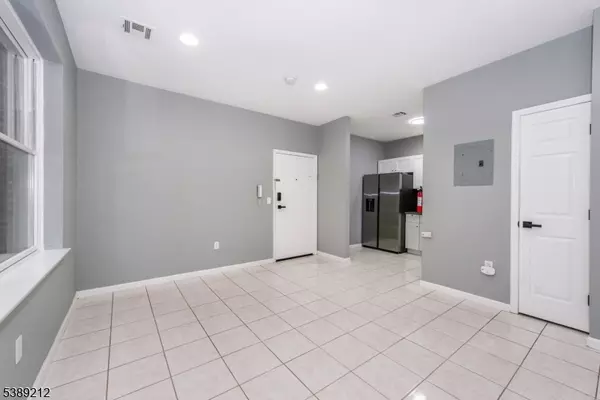 Maplewood Twp., NJ 07040,1878 Springfield Ave #2B