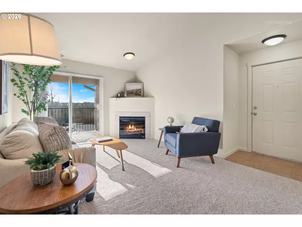 Hillsboro, OR 97006,10804 NE HOLLY ST #303