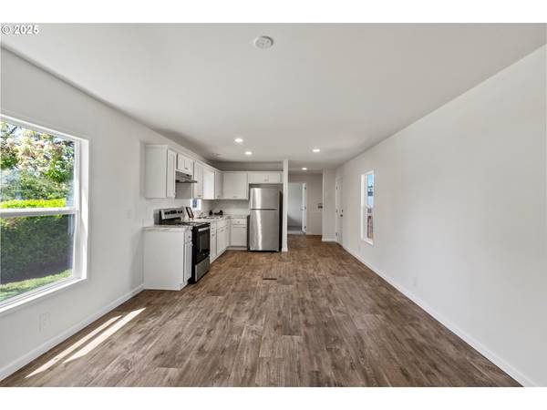 Springfield, OR 97478,5335 MAIN ST #187