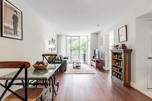 253 Merton ST #303, Toronto C10, ON M4S 3H2