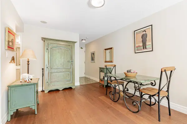 253 Merton ST #303, Toronto C10, ON M4S 3H2