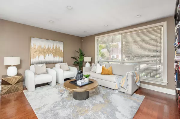 Toronto C06, ON M3H 1X9,89 Allingham Gardens N/A