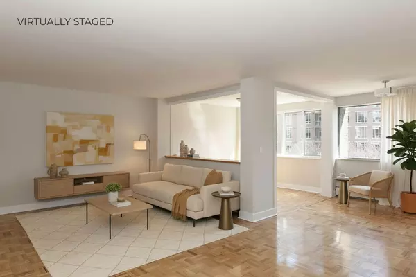 9 Deer Park CRES #303, Toronto C02, ON M4V 2C4