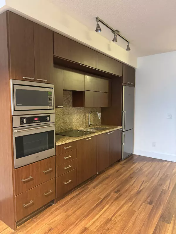 Toronto C14, ON M2N 0H1,120 Harrison Garden BLVD #805