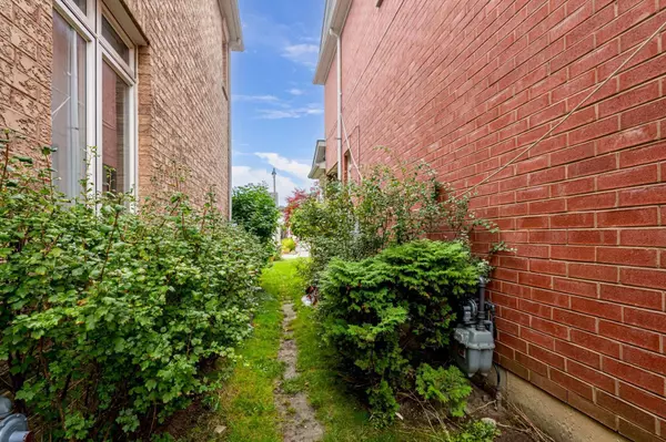 Toronto E10, ON M1C 5C1,98 Waterbridge WAY