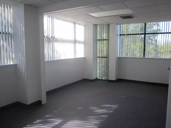 Tamarac, FL 33321,8400 N UNIVERSITY DR #216