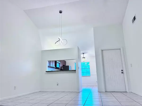 Jupiter, FL 33458,176 Bent Arrow Dr