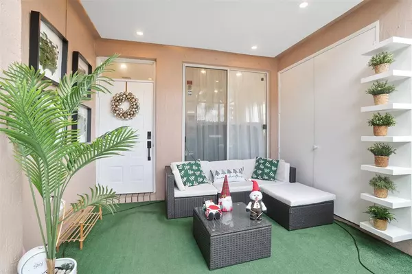 Coral Springs, FL 33065,11760 Royal Palm Blvd