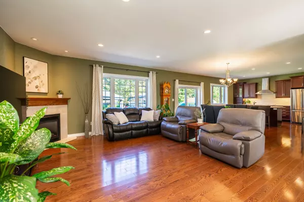 Innisfil, ON L9S 1C4,222 Glenn AVE