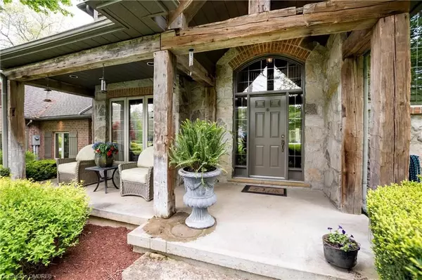 Milton, ON L0P 1B0,10125 PINEVIEW TRL