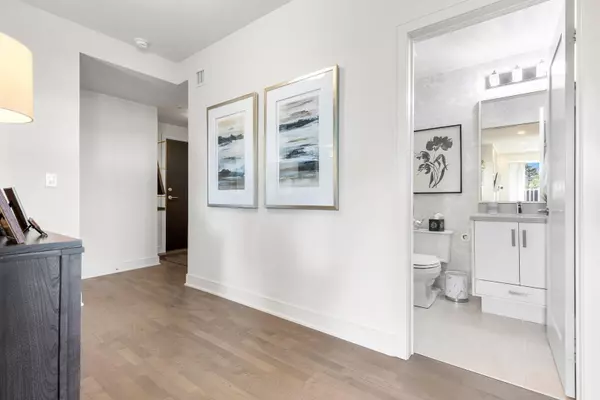 Mississauga, ON L5J 0B1,1575 Lakeshore RD W #327