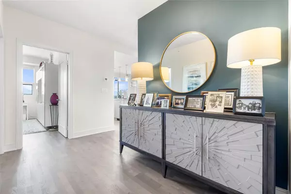 Mississauga, ON L5J 0B1,1575 Lakeshore RD W #327