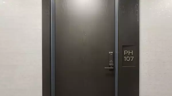 Oakville, ON L6H 7X8,412 Silver Maple RD #Ph107