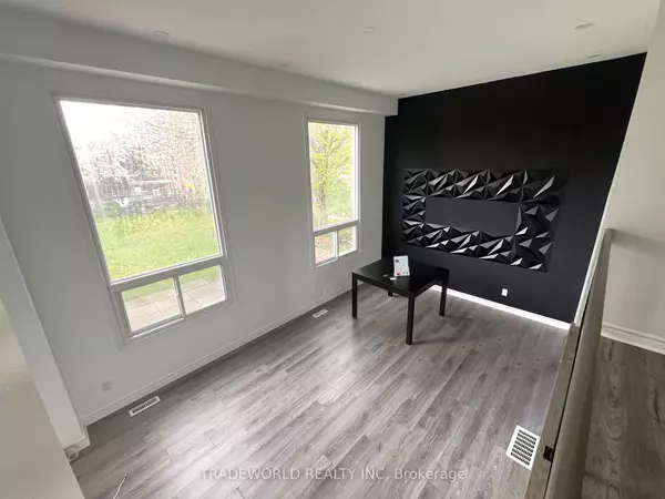 Mississauga, ON L4T 3R3,7465 Bybrook DR