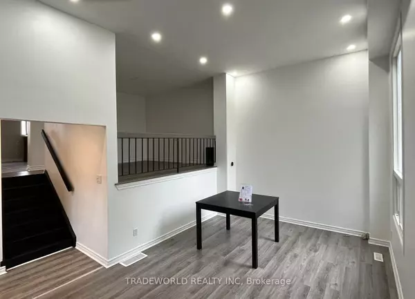 Mississauga, ON L4T 3R3,7465 Bybrook DR