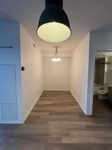 Toronto W04, ON M6A 0B9,16 Mcadam AVE #401