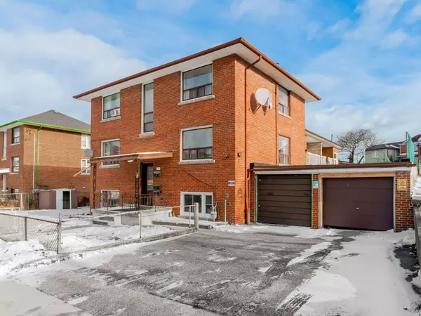 Toronto W03, ON M6M 3L6,1 Lacey AVE #3