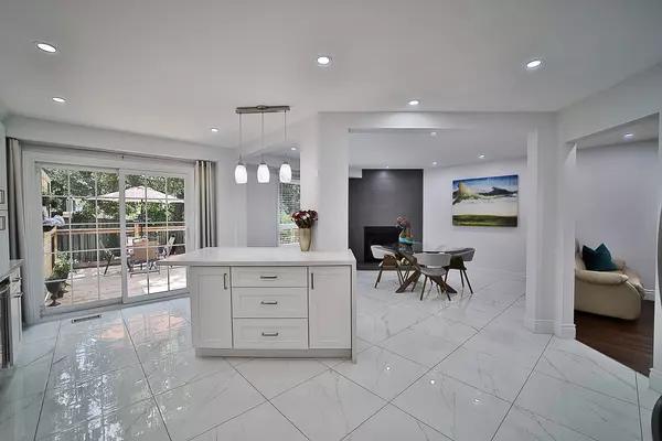 Mississauga, ON L5N 6G1,3596 Nutcracker DR