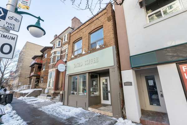1651 Bloor ST W, Toronto W01, ON M6P 1A6