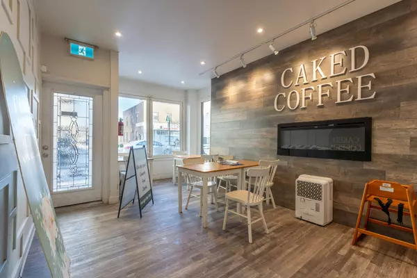 Toronto W01, ON M6P 1A6,1651 Bloor ST W