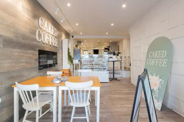 Toronto W01, ON M6P 1A6,1651 Bloor ST W