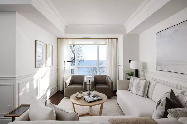 Oakville, ON L6L 0B4,3500 Lakeshore RD W #327