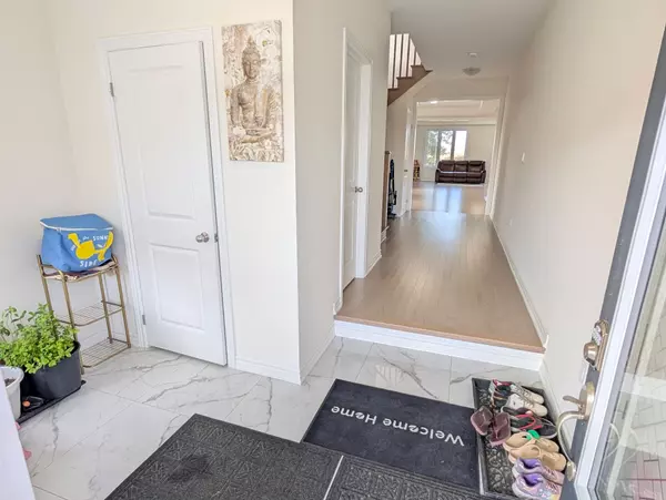 Brampton, ON L7A 0B8,68 Arnold CIR