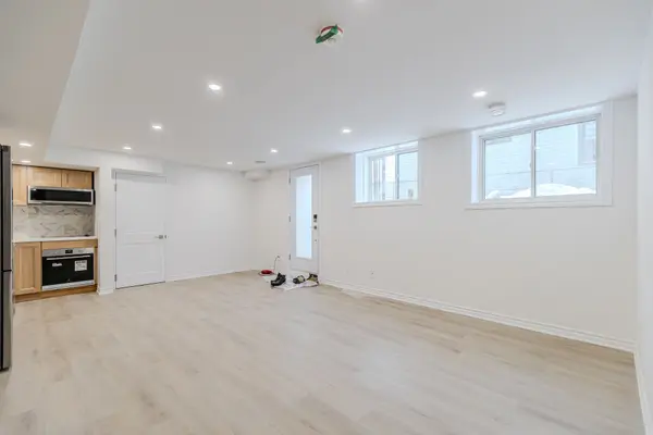 Orleans - Convent Glen And Area, ON K1W 0S9,142 Lumen PL #B