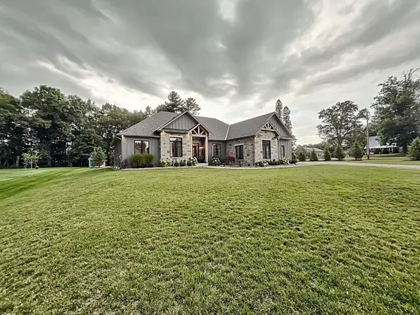 Norfolk, ON N3Y 4J9,93 Woodland DR