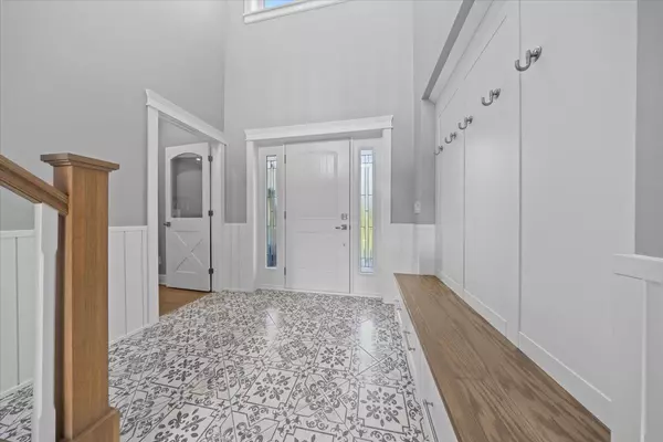 Orleans - Cumberland And Area, ON K4C 1S1,2440 Emmett RD