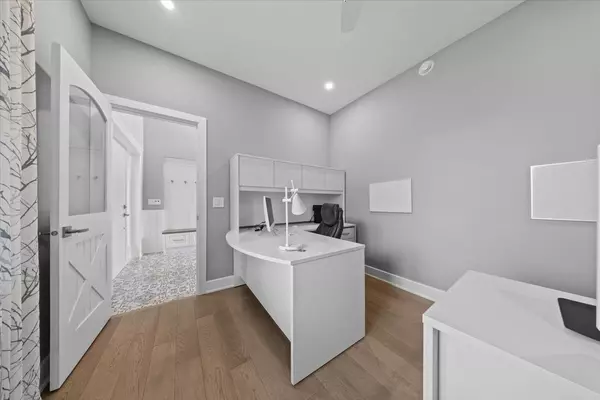 Orleans - Cumberland And Area, ON K4C 1S1,2440 Emmett RD