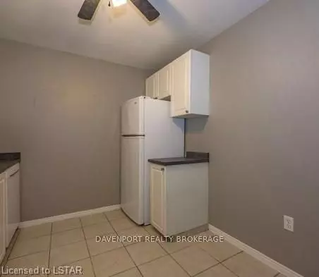 London South, ON N6J 4W7,75 Huxley ST #103