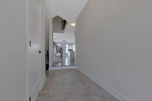 Stittsville - Munster - Richmond, ON K2S 2K6,708 Taliesin CRES