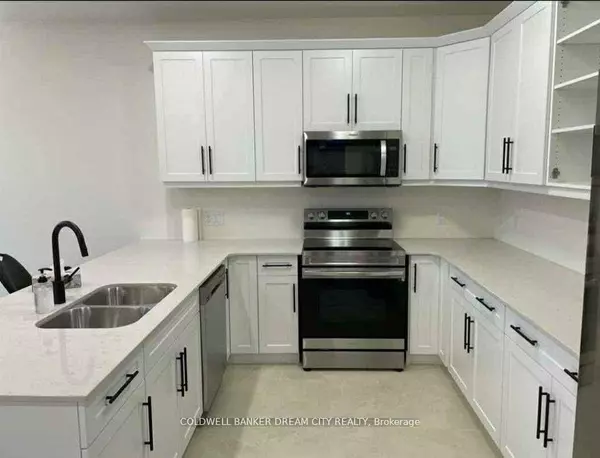 London South, ON N5Z 0B3,114 Julie CRES